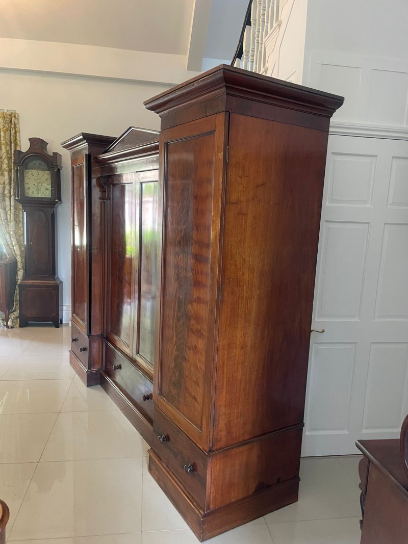 Outstanding Quality Large Victorian Antique Figured Mahogany Four Door Wardrobe - Image 4